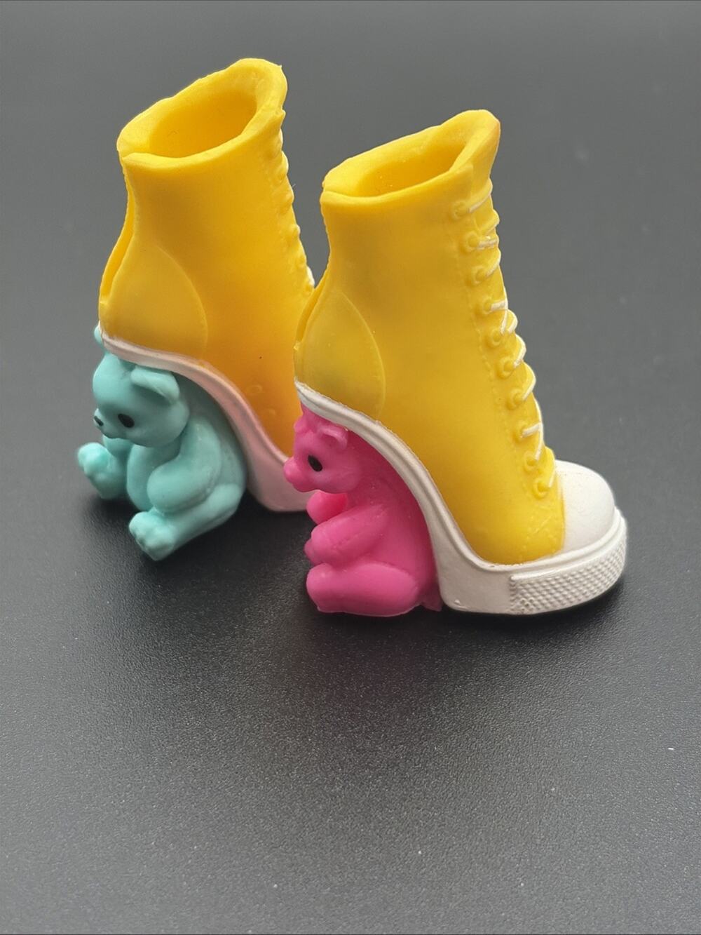 MONSTER HIGH SHOES SNEAKERS WEDNESDAY ENID SINCLAIR YELLOW PINK DOLL CLOTHES